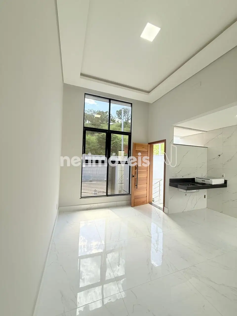 SALA