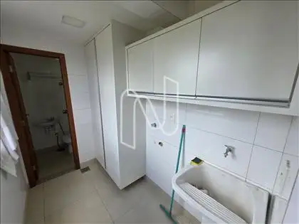 ÁREA DE SERVIÇO 