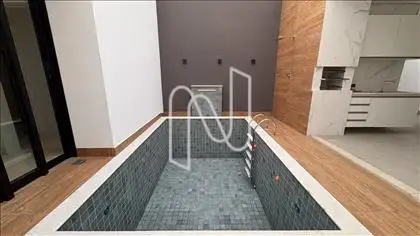 PISCINA 