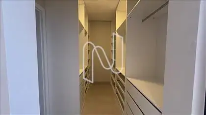 CLOSET 