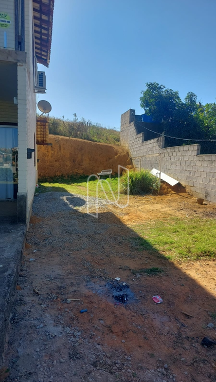 Área lateral. 