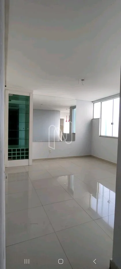 Sala ampla.