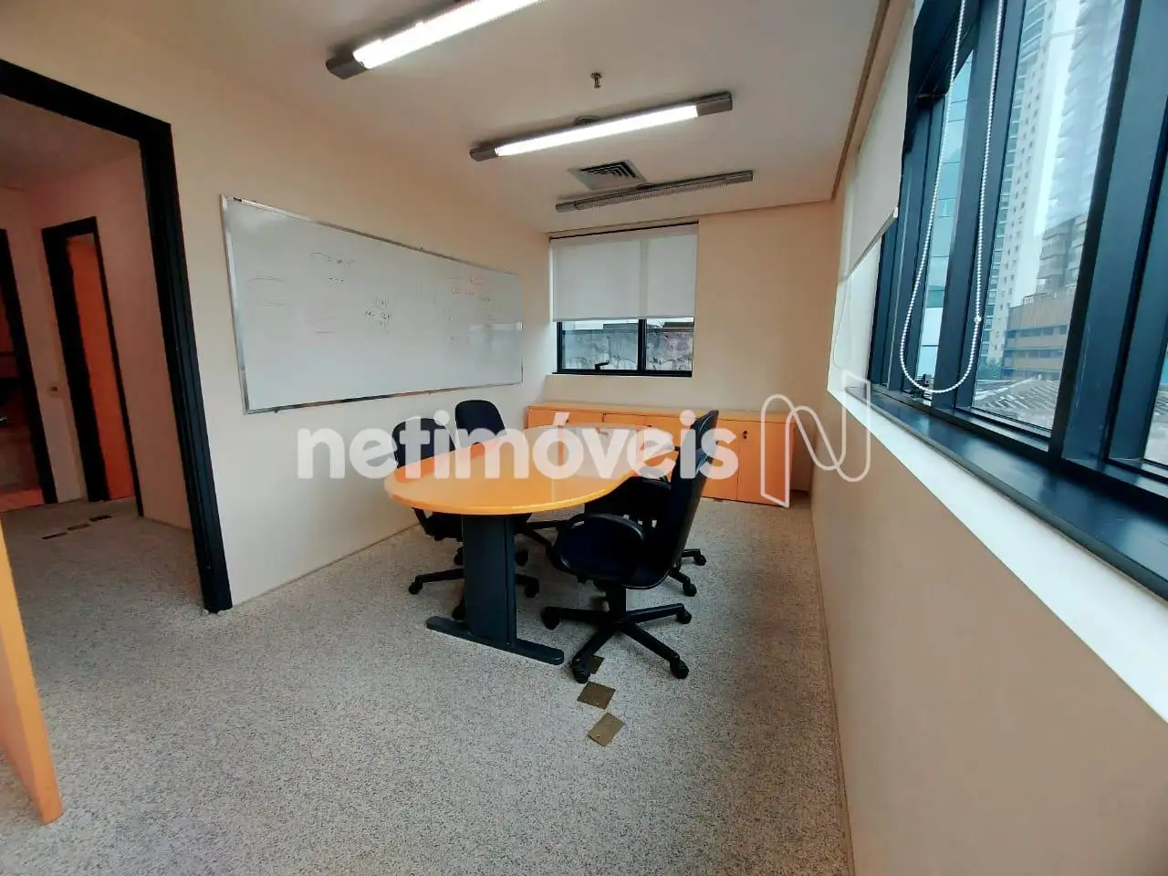 visão geral sala reunião e recepção