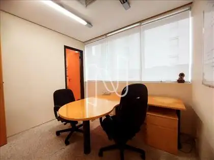 sala individual com banheiro