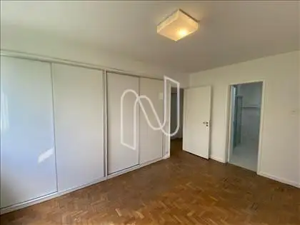 Dormitório 02