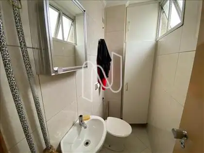  Banheiro de Serviços