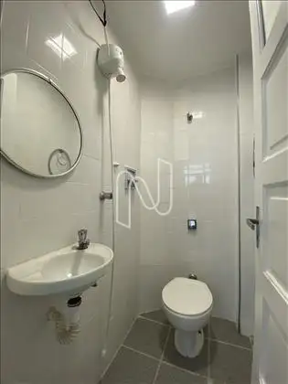 Banheiro de Serviços 