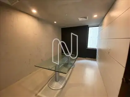 Sala 04 