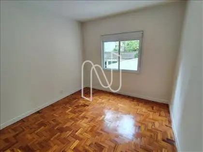   Quarto 02