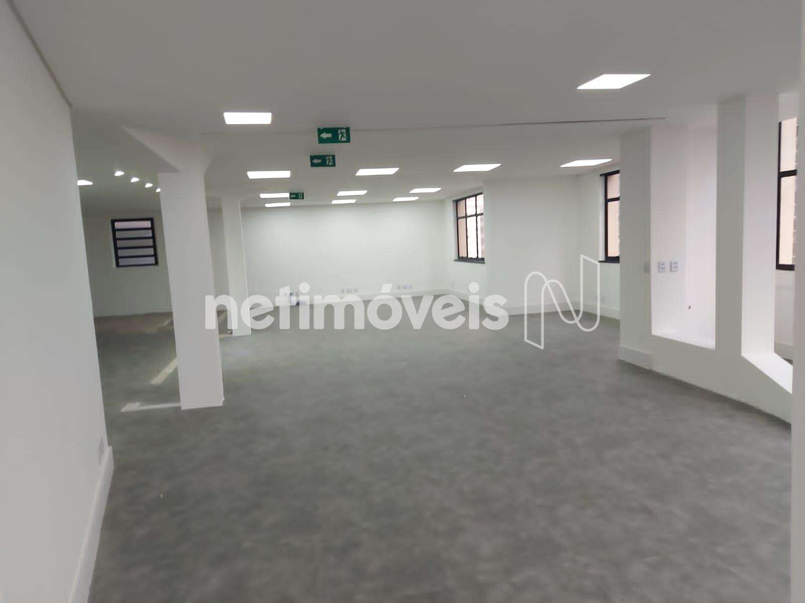  SALA PARA VÁRIAS ESTAÇÕES DE TRABALHO