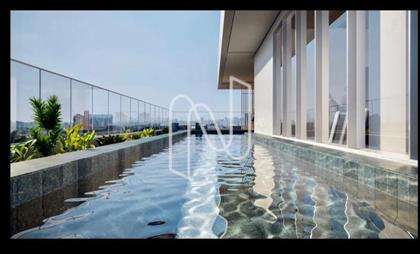 PISCINA 