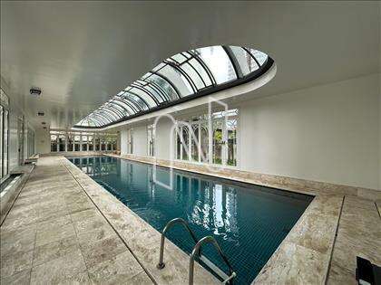 PISCINA 