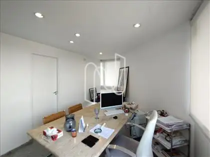  SALA