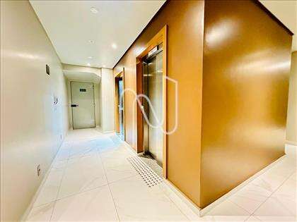 HALL ELEVADORES
