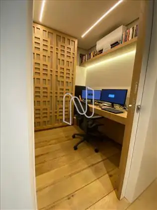 Escritório com ar condicionado  