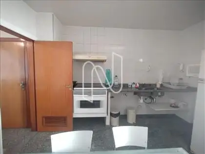 COZINHA COM DISPENSA  