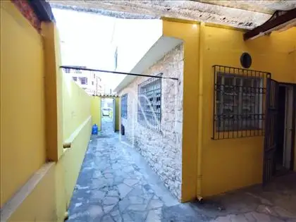 Lateral do Sobrado