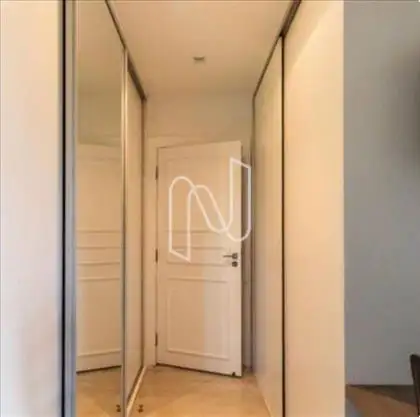 CLOSET 