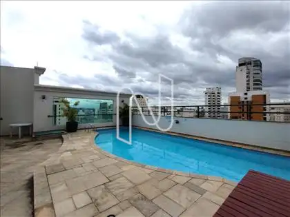 PISCINA 
