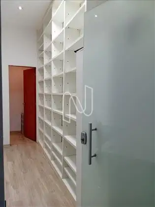  SALA