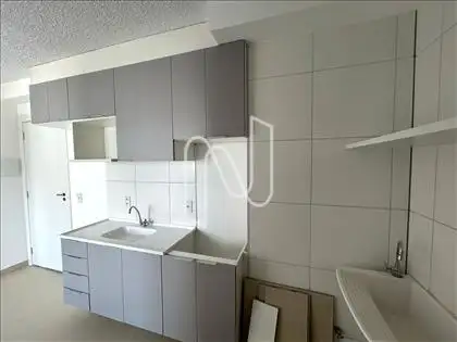 COZINHA COM ARMÁRIOS 