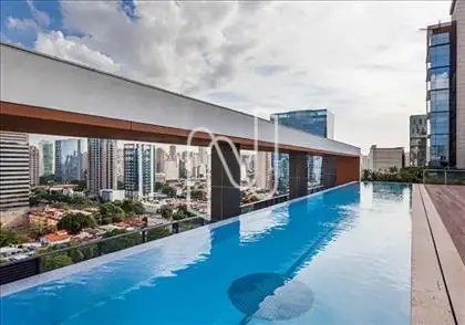 PISCINA 