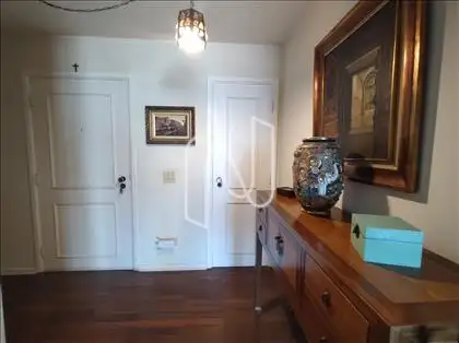 HALL DE ENTRADA DO APTº COM LAVABO 