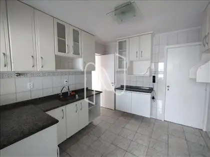 COZINHA COM ARMÁRIOS 