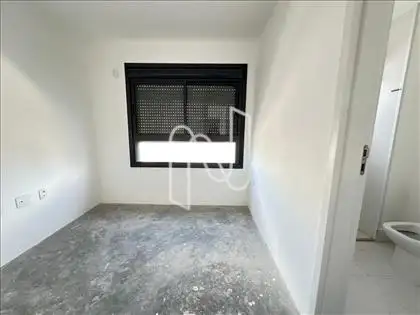 Suite II 