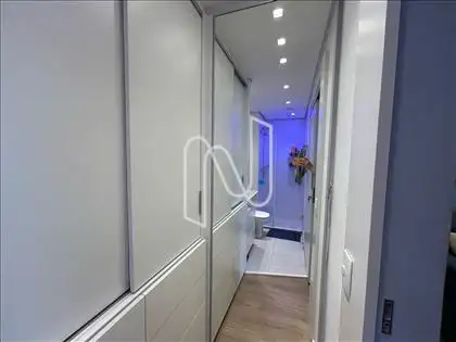 CLOSET 