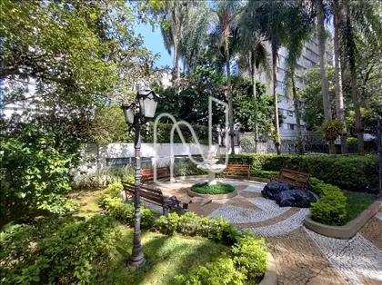 PRAÇA NO JARDIM DO PRÉDIO