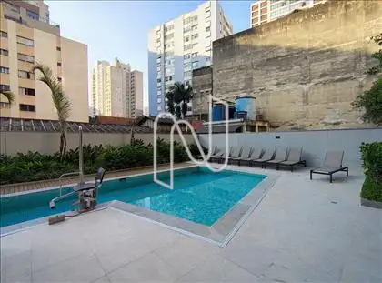 PISCINA 