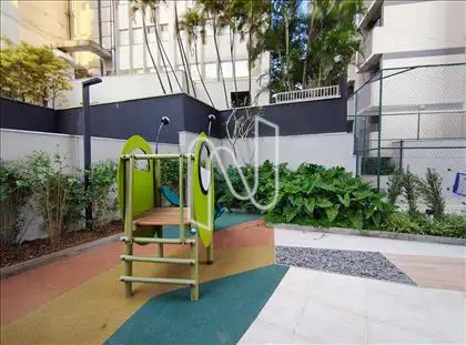 PLAYGROUND 