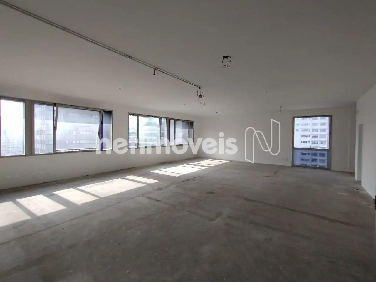  SALA