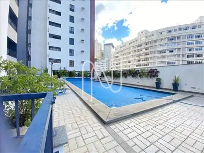 PISCINA 