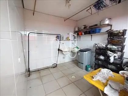 ÁREA DE SERVIÇO 
