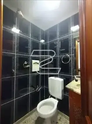 BANHEIRO 02 