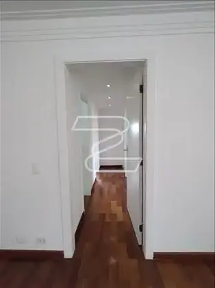 CORREDOR DE ACESSO AOS AMBIENTES 