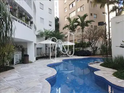 PISCINA EXTERNA COM DECK 