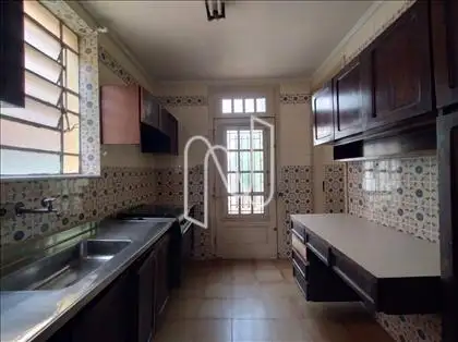 COZINHA COM ACESSO AO AMBIENTE EXTERNO 