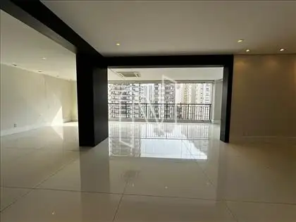LIVING COM AR CONDICIONADO