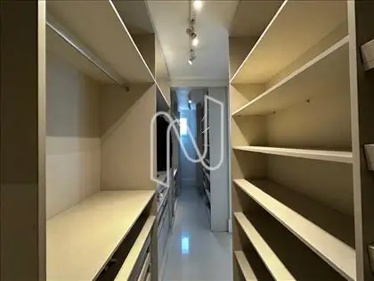 CLOSET SUÍTE MASTER
