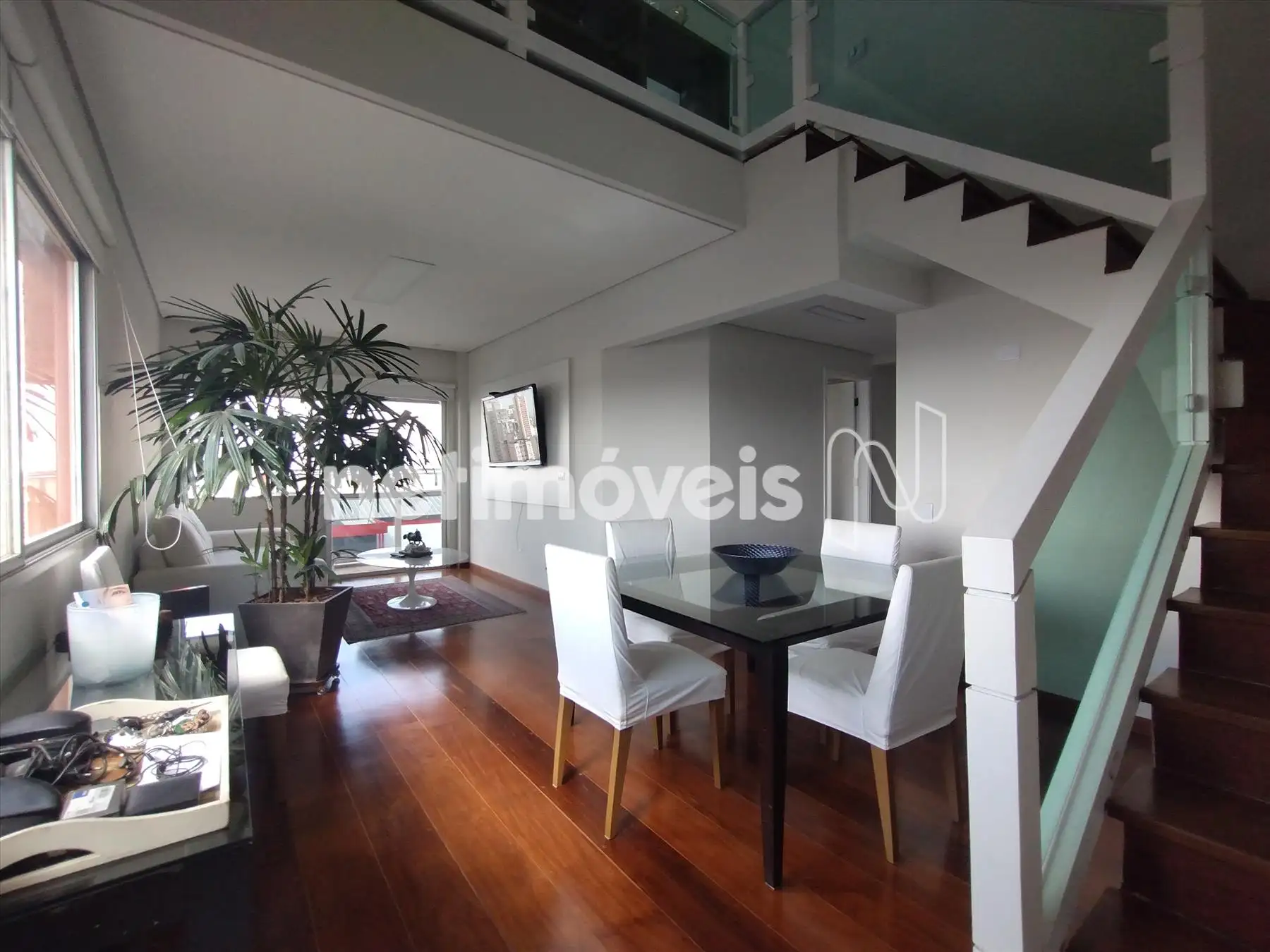 LIVING NO 1º PAVIMENTO 