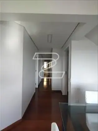CORREDOR ACESSO AOS AMBIENTES 1º PAVIMENTO 