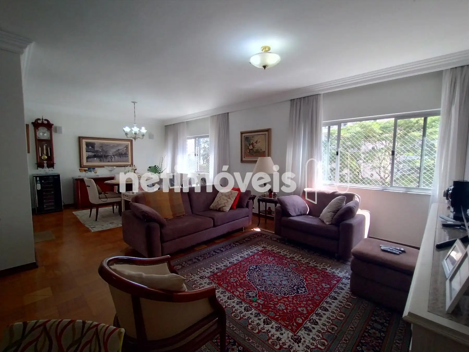 LIVING COM SALAS DE ESTAR E SALA JANTAR 