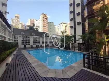 PISCINA COM DECK 