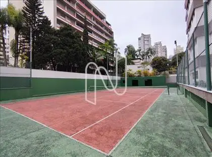 QUADRA DE TÊNIS 