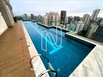PISCINA 