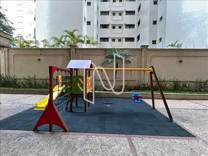 PLAYGROUND 