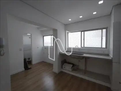 COZINHA E ÁREA SERVIÇO C/BANHEIRO 